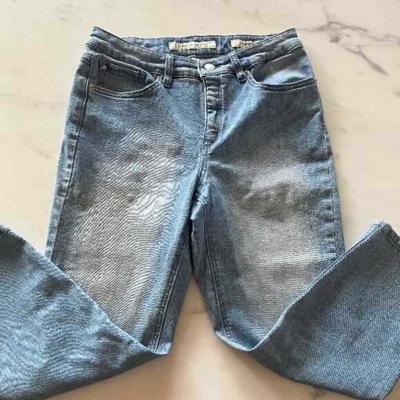Jones New York Lt Blue Front Faded SoHo Capri - Size 2 - Picture 1 of 6